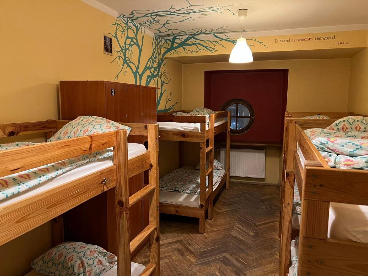 50 People Bis Apartment Cracovia Esterno foto